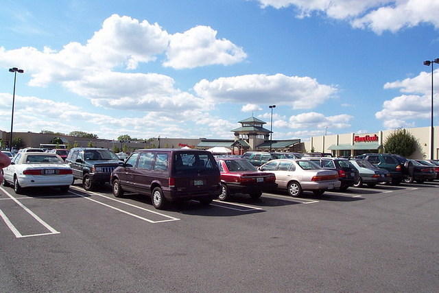 lincoln-mall-2001-03.jpg