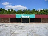 001_Berlin_ VT Ames Store Front View.jpg